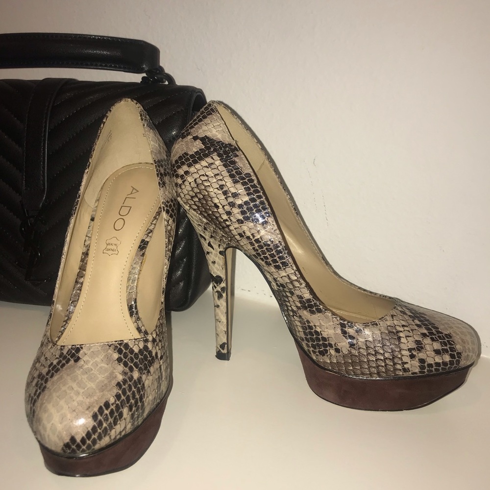Aldo brown snake print platform heel